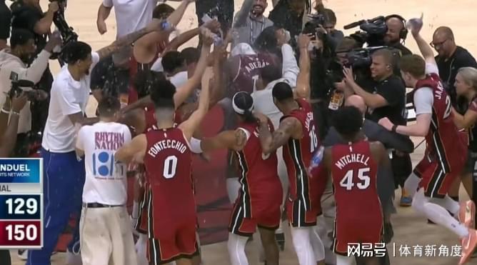 开云体育app-疯了！83分！斯波刷分战术太牛了